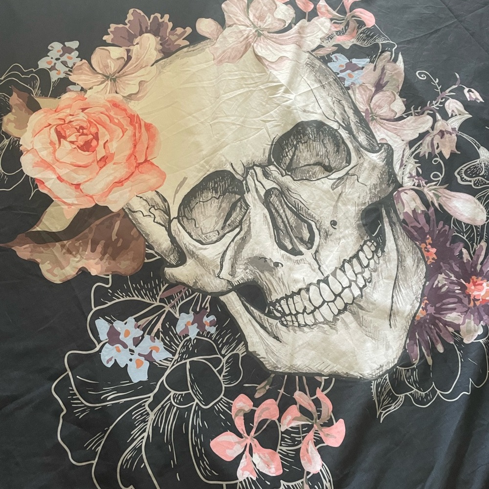 Floral Skull Duvet Cover, Two Pillow Cases in Black and Pink